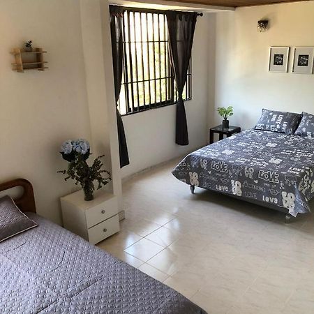 Habitaciones Independientes Cerca Al Aeropuerto 1 Cartagena  Exterior foto