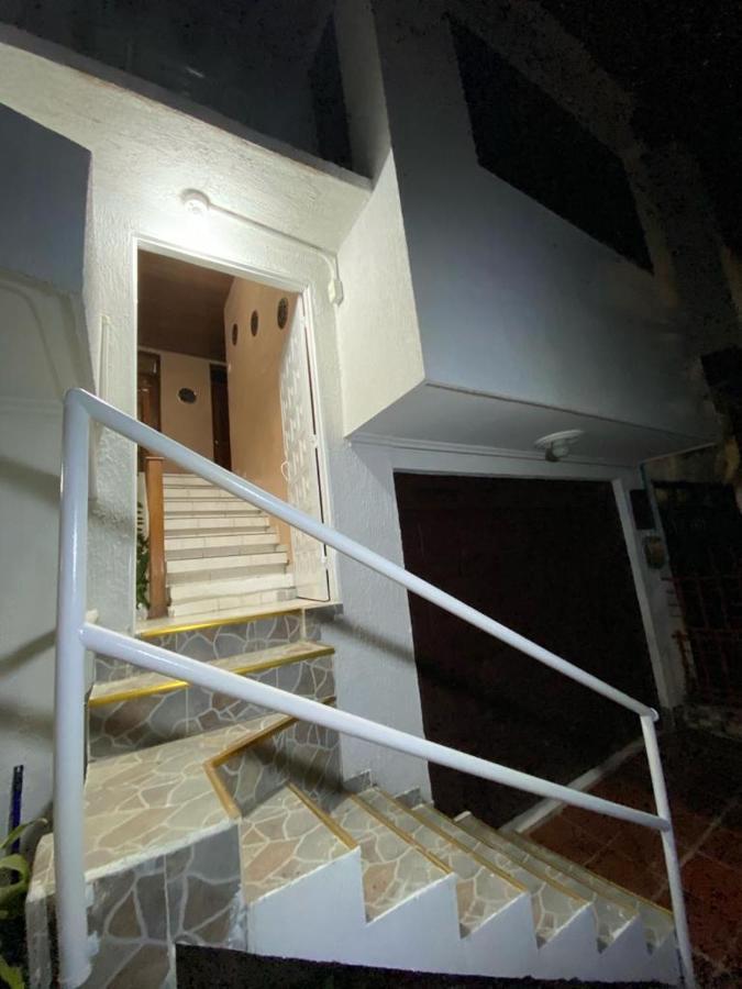 Habitaciones Independientes Cerca Al Aeropuerto 1 Cartagena  Exterior foto